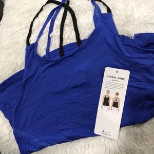 ALO YOGA LINEAL TANK